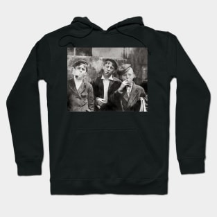 Newsies, 1910. Vintage Photo Hoodie